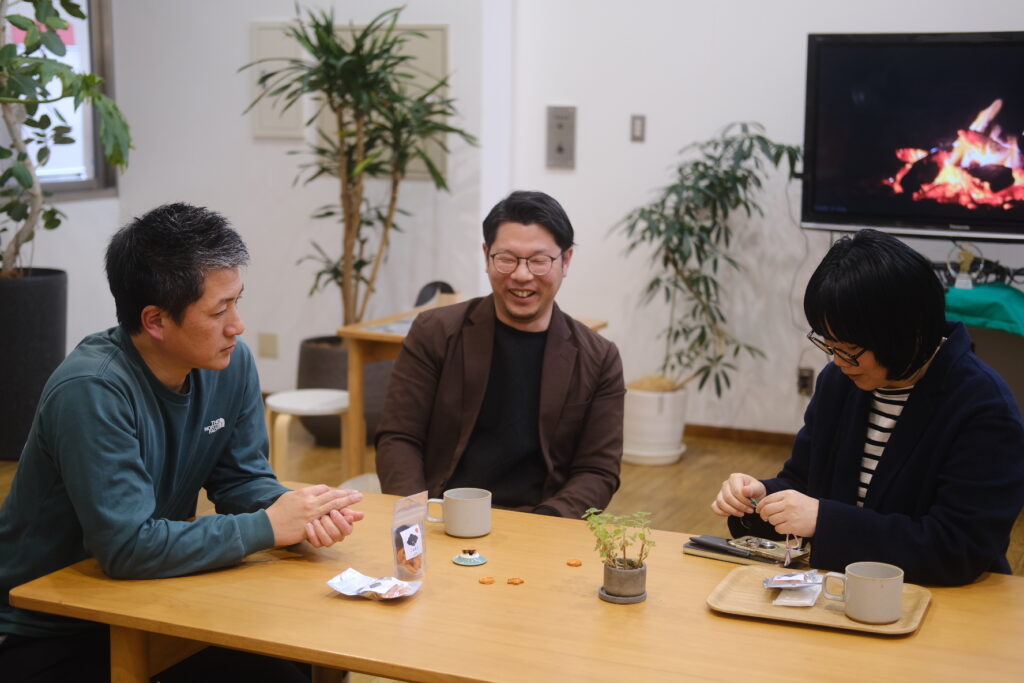 このたび　会議風景